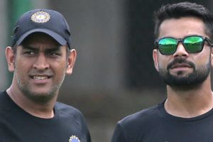 బ్రాండ్‌ విలువ రూ.1200 కోట్లు: కోహ్లీనే టాప్‌, 12వ స్థానంలో ధోని