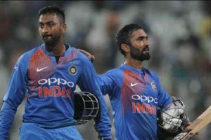 దినేశ్ కార్తీక్ చేసిన చిన్న తప్పిదం కారణంగానే.. భారత్ ఓటమి