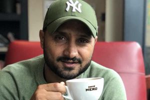 భారత జట్టులో కీలక సభ్యుడు: పాండ్యా ప్రదర్శనపై భజ్జీ ప్రశంసలు