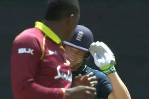 అచ్చం అతడిలాగే!: హుందాగా సెల్యూట్‌తో స్లెడ్జ్ చేసిన బట్లర్ (వీడియో)