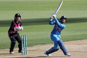 3rd T20I: టీమిండియా విజయ లక్ష్యం 162