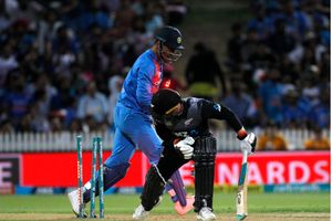 India vs New Zealand 3rd T20I: ఆఖరి టీ20లో ధోని మెరుపు స్టంపింగ్ (వీడియో)