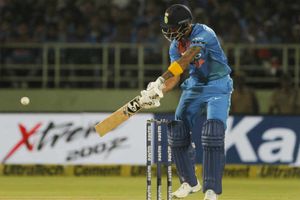 విశాఖలో తొలి టీ20: కేఎల్ రాహుల్ ఫిఫ్టీ, ఆసీస్ విజయ లక్ష్యం 127