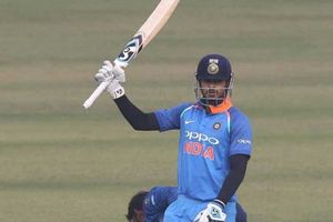 Syed Mushtaq Ali Trophy 2019: శ్రేయాస్ అయ్యర్ రికార్డు సెంచరీ