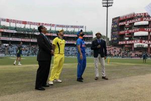 ఢిల్లీలో 5th ODI: రెండు మార్పులతో బరిలోకి భారత్, ఆసీస్ బ్యాటింగ్