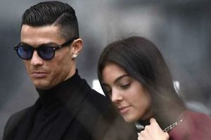 రొనాల్డో హ్యాట్రిక్ గోల్స్: కన్నీళ్లు పెట్టుకున్న ప్రేయసి (వీడియో)