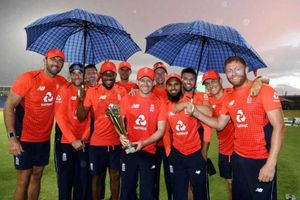 విండిస్ పర్యటనను క్లీన్‌స్వీప్‌‌తో ముగించిన ఇంగ్లాండ్‌