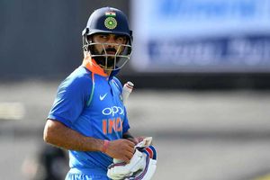 గెలవాల్సిన మ్యాచ్‌లో ఓటమి చెందడం బాధేస్తోంది: కోహ్లీ