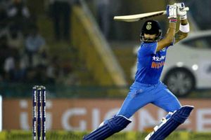 India vs Australia, 4th ODI: ప్రపంచ రికార్డుకి సెంచరీ దూరంలో కోహ్లీ