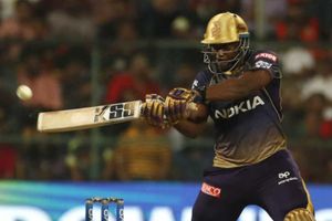 రసెల్‌ ఆటతీరుపై హేల్స్‌ అసంతృప్తి...