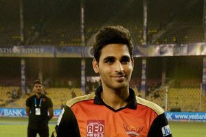 సన్‌రైజర్స్ ప్లే‌ఆఫ్స్‌కు చేరాలంటే!: మిడిలార్డర్ సమస్యపై భువీ