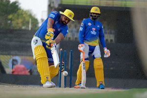 ప్రాక్టీస్‌ సెషన్‌లో చెన్నై ఆటగాళ్లు