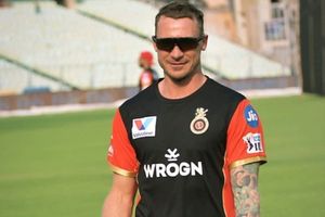 ఆర్సీబీకి ఊహించని షాక్: టోర్నీ మొత్తానికి డేల్ స్టెయిన్ దూరం