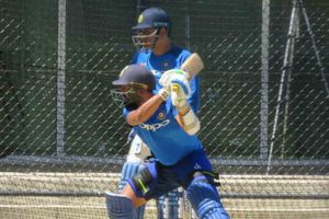 ధోని ఉన్నంత వరకూ ఫస్ట్ ఎయిడ్ బాక్స్‌నే: దినేశ్ కార్తీక్ సంచలన వ్యాఖ్యలు