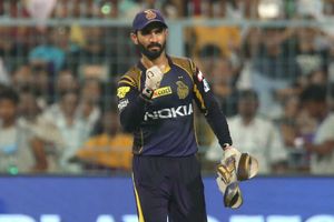 అతను ఓ ప్రత్యేకమైన ఆటగాడు: దినేశ్‌ కార్తీక్‌