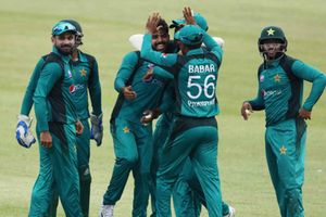 మహ్మద్ ఆమీర్‌కు నో ప్లేస్: వరల్డ్‌కప్‌లో ఆడే పాకిస్థాన్ జట్టిదే