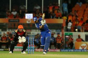 SRH vs MI: ఉప్పల్‌‌లో సన్‌రైజర్స్ విజయ లక్ష్యం 137
