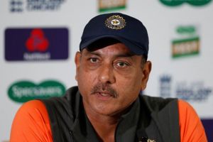 చోటు దక్కని ఆటగాళ్లు బాధపడొద్దు.. అవకాశం రావొచ్చు: రవిశాస్త్రి