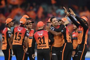 CSK vs KXIP: సన్‌రైజర్స్ ఫీల్డింగ్, రెండు మార్పులతో ముంబై