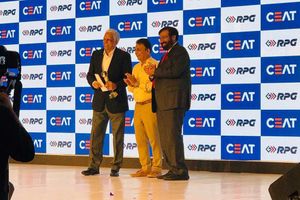 సియట్ క్రికెట్ అవార్డులు: కోహ్లీ, రోహిత్, బుమ్రా... ఎవరికి ఏ అవార్డు!