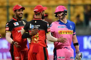 వర్షంతో మ్యాచ్‌ రద్దు.. ఇరు జట్లకు చెరో పాయింటు