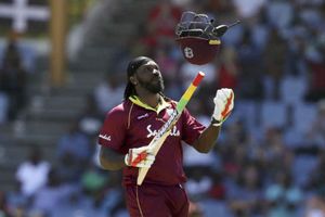 ప్రపంచకప్‌లో ఎంత మంది డబుల్ సెంచరీలు చేసారంటే?