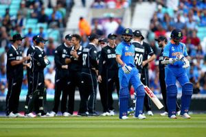 వార్మప్ మ్యాచ్‌లో టాపార్డర్ విఫలం: 47 పరుగులకే 4 వికెట్లు కోల్పోయిన భారత్