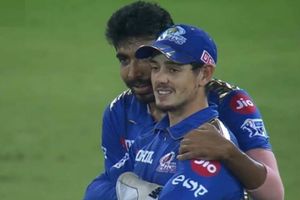 డికాక్‌ తప్పిదం వల్ల బైస్‌: ఐపీఎల్ ఫైనల్‌లో నిజమైన హీరో బుమ్రానే