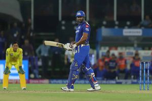 అంపైర్ల నిర్ణయంపై అసహనం.. పోలార్డ్‌కు జరిమానా