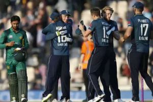 సొంతగడ్డపై సిరీస్‌ నెగ్గిన ఇంగ్లండ్‌.. ప్రపంచకప్‌ ముందు హెచ్చరికలు