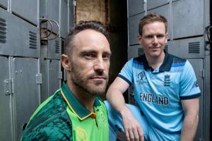 వరల్డ్‌కప్ తొలి మ్యాచ్: టాస్ నెగ్గిన సఫారీలు, ఇంగ్లాండ్ బ్యాటింగ్