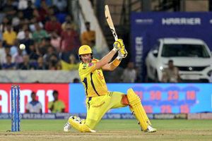 ఐపీఎల్ ఫైనల్.. రక్తమోడుతున్నా బ్యాటింగ్ చేసాడు