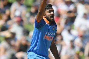 ఇంగ్లాండ్ పరిస్థితులకు విజయ్‌ బౌలింగ్‌ పనికొస్తుంది: గంగూలీ