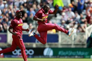 ఆదిలోనే నాలుగు వికెట్లు కోల్పోయిన ఆసీస్.. స్కోర్ 68/4