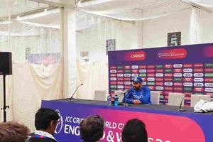 'ఓపెనింగ్‌ బ్యాట్సమన్‌గా దిగడం అంత సులువు కాదు'