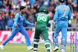 కుల్దీప్ మాయ: మ్యాచ్‌ని మలుపు తిప్పిన అద్భుత బంతి అదే (వీడియో)