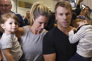 బాల్ టాంపరింగ్ ఎంత పని చేసింది? వార్నర్ భార్యకు రెండు సార్లు గర్భస్రావం