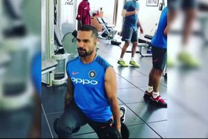 జిమ్‌లో ధావన్‌ కసరత్తు.. కోలుకోవడానికి అవకాశం ఉండొచ్చు