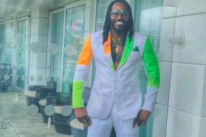 భారత్ vs పాక్ మ్యాచ్: క్రిస్ గేల్ బ్లేజ‌ర్‌లో తేడా గ‌మ‌నించారా?