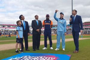 టాస్ గెలిచి బ్యాటింగ్ ఎంచుకున్న ఇంగ్లండ్.. జట్టులోకి రిషబ్ పంత్