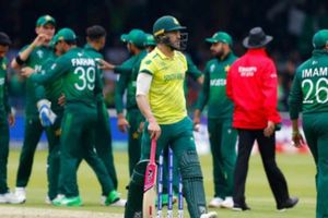 దక్షిణాఫ్రికాపై పాకిస్థాన్‌ విజయం.. సెమీస్‌ రేసు నుంచి దక్షిణాఫ్రికా ఔట్‌