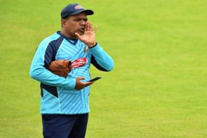 టీమిండియా బ్యాట్స్‌మెన్ల బ‌ల‌హీన‌త‌లు మాకు తెలుసు: క‌ట్ట‌డి చేస్తాం! సునీల్ జోషి