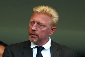 అప్పుల ఊబిలో టెన్నిస్‌ దిగ్గజం.. జ్ఞాపికల వేలం