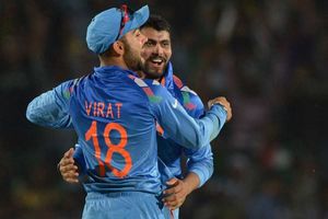 'కోహ్లీ, జడేజాలు ఎటువంటి బ్యాట్స్‌మన్‌ను అయినా బయపెట్టగలరు'