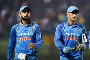 దక్షిణాఫ్రికాతో తొలి మ్యాచ్‌.. ధోనీ వారసత్వాన్ని కోహ్లీ కొనసాగించేనా?