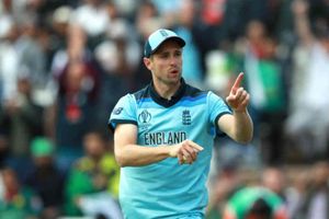 పాకిస్థాన్‌తో మ్యాచ్: క్రిస్ వోక్స్ సూపర్ క్యాచ్‌ చూశారా? (వీడియో)