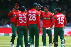 ఎరుపురంగు జెర్సీల‌తో బంగ్లా టైగ‌ర్స్‌!