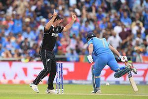 ప్చ్‌! క‌ల‌ల సౌధం చెల్లాచెదురు!