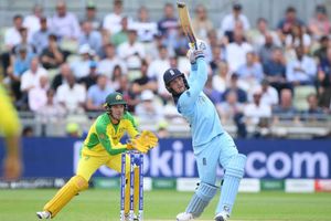 సెమీఫైనల్లో ఆస్ట్రేలియాకు షాక్.. ఫైనల్లో ఇంగ్లాండ్‌