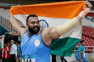 200 మీటర్ల పరుగు పందెంలో స్వర్ణం సాధించిన హిమదాస్